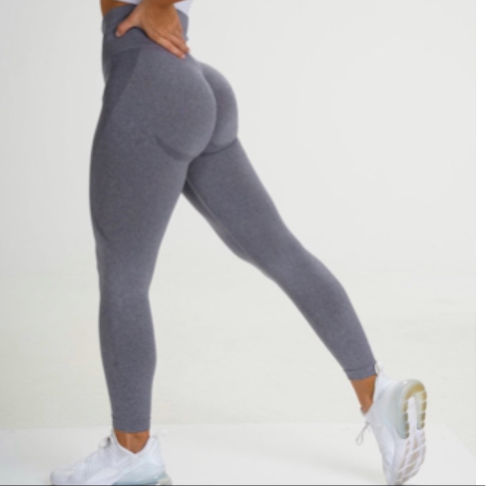 NVGTN Grey Contour Seamless Leggings in Grey